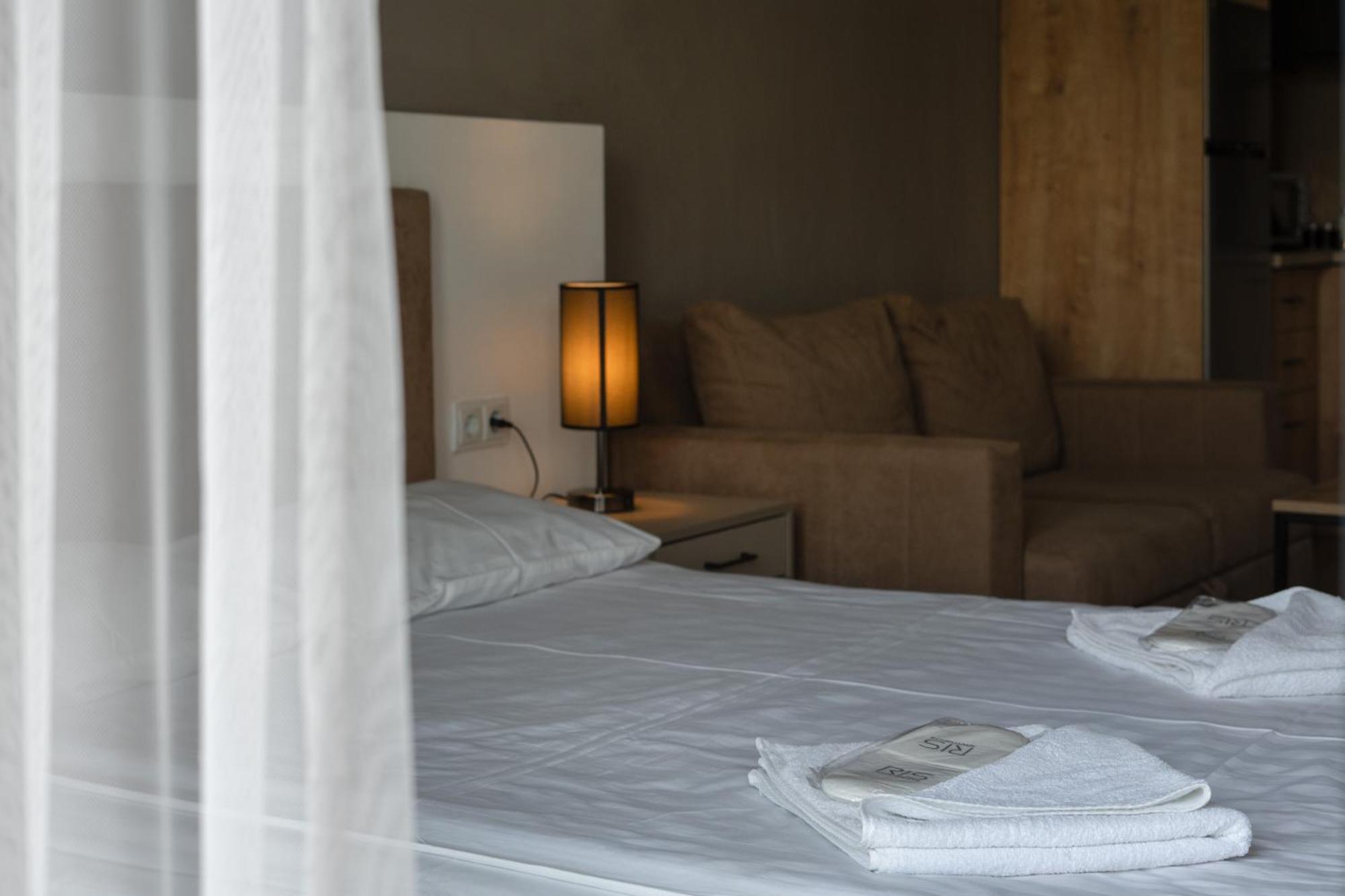 Ris Holiday Apartments Цахкадзор Екстериор снимка